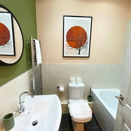 2 West County By Prestige Sa * Милом